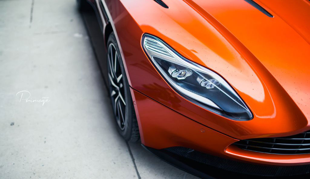 aston martin DB11